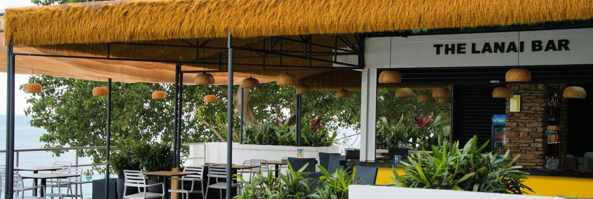 Hotel Sentral Seaview @ ​Beachfront Tandzsung Bungah Kültér fotó